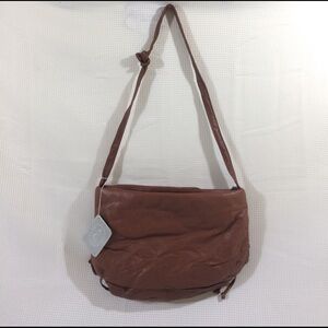 Vintage brown Saddle River purse